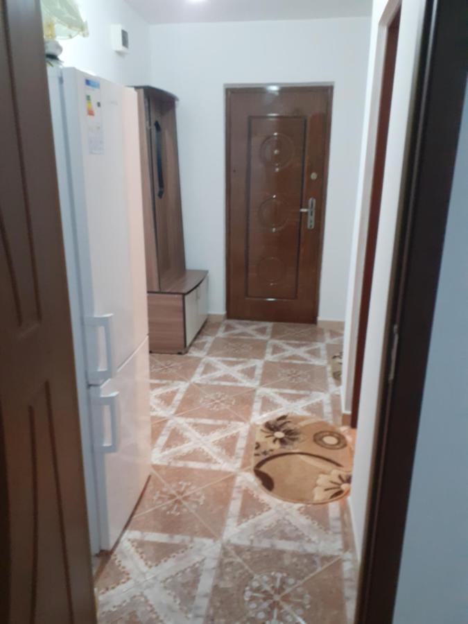 Apartmán Garsoniera George Tîrgu Ocna Exteriér fotografie